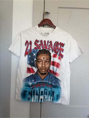 21 SAVAGE AMERICAN DREAM TOUR 2024 CONCERT GRAPHIC TEE WHITE SIZE MEDIUM